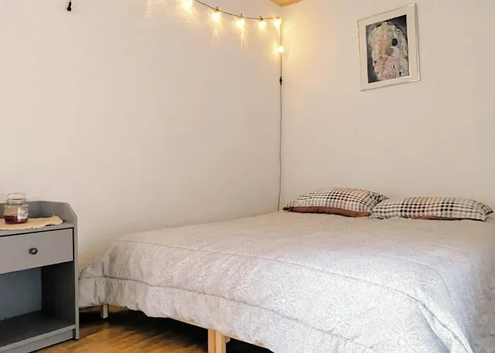 Urban Retreat - Cozy Studio With Private Patio شقة *